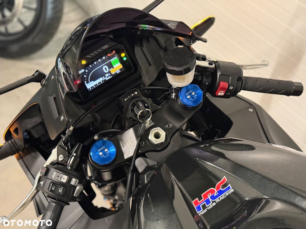 Honda CBR - 28