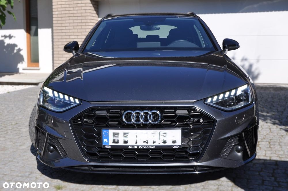 Audi A4 Avant - 13