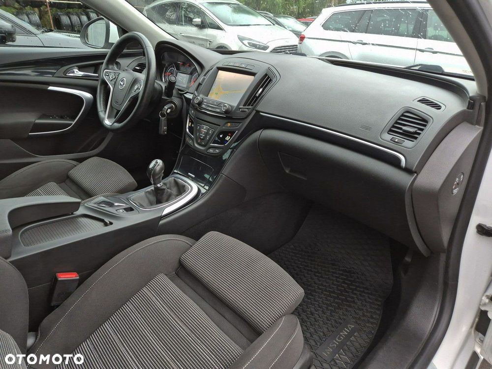 Opel Insignia - 29