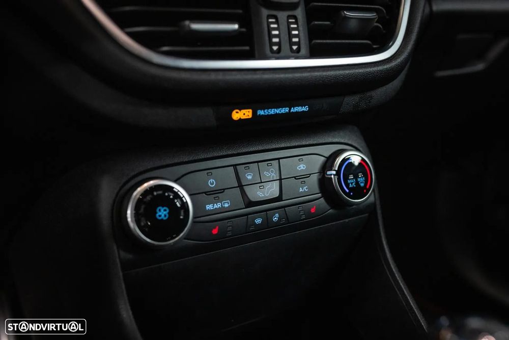 Ford Fiesta 1.0 EcoBoost ST-Line - 24