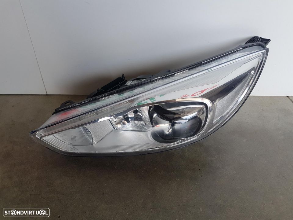 Farol Xenon Ford Focus 2014 - 1