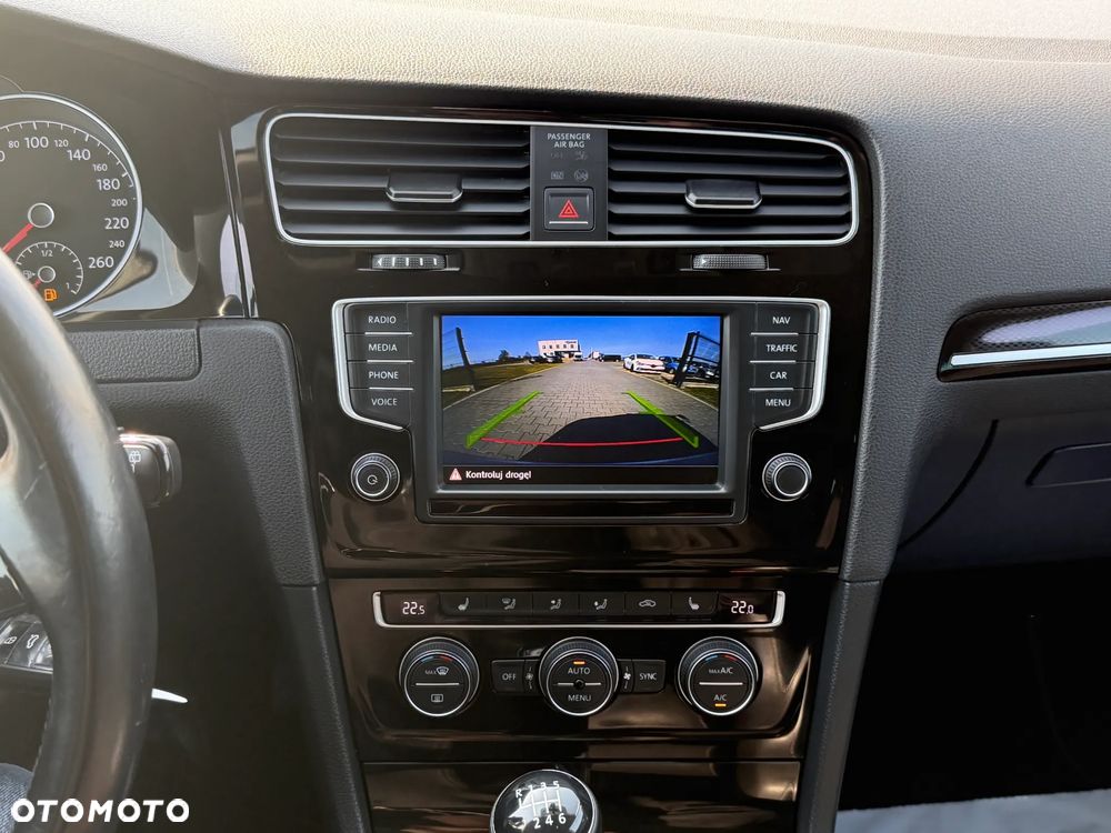 Volkswagen Golf 2.0 BlueTDI Highline - 10