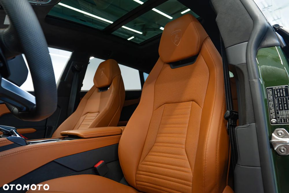 Lamborghini Urus - 19