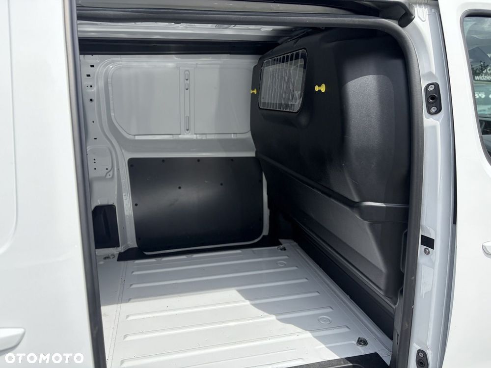 Opel Vivaro - 10