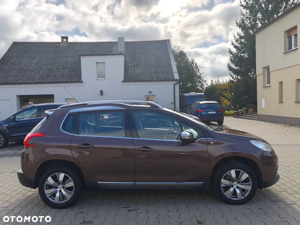 Peugeot 2008 - 8