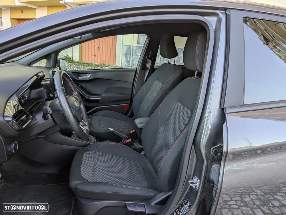 Ford Fiesta 1.0 EcoBoost ST-Line - 4
