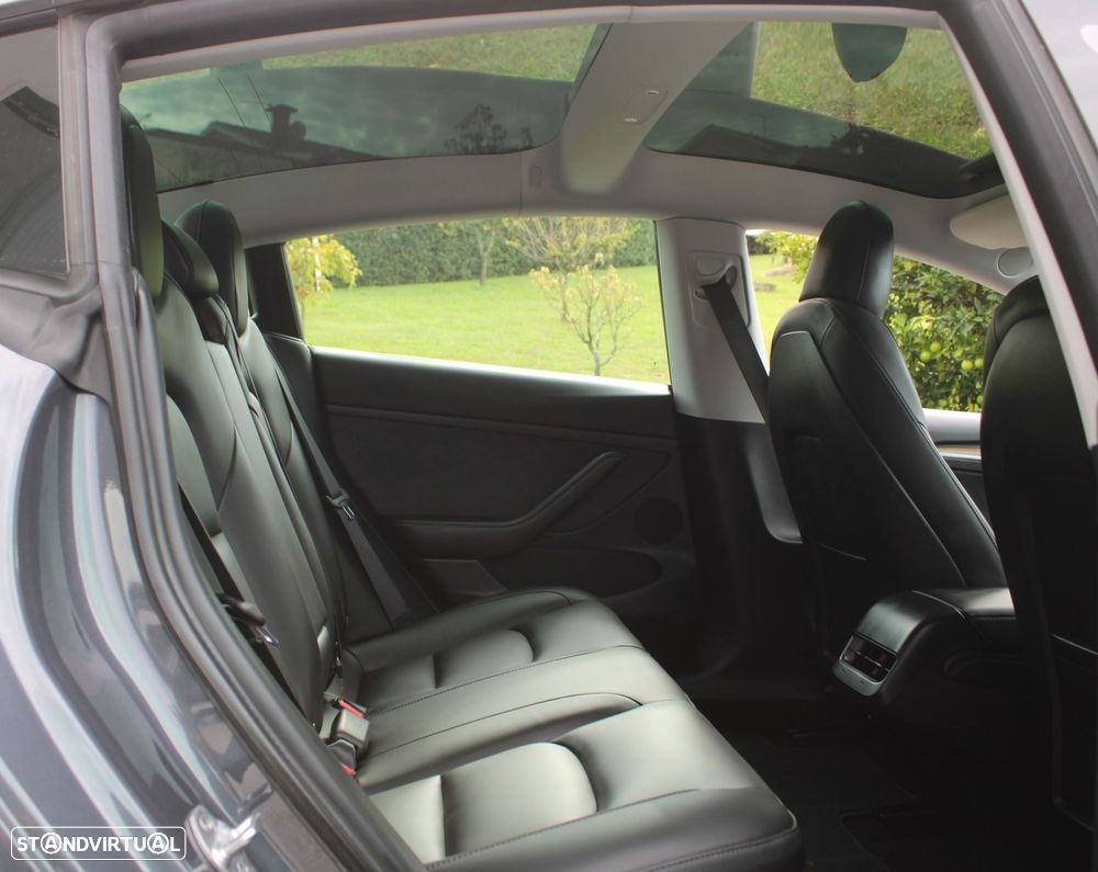 Tesla Model 3 Standard Range Plus RWD - 36