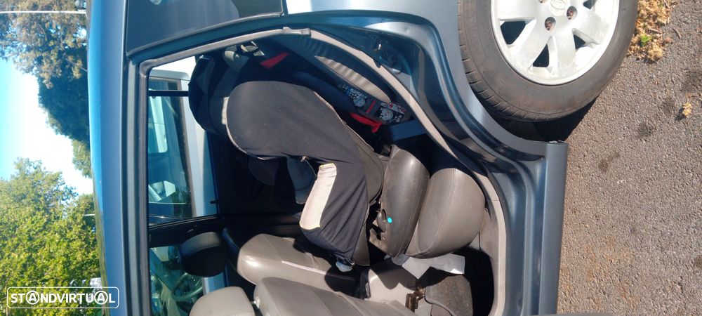 Kia Rio SW 1.3 LS - 6