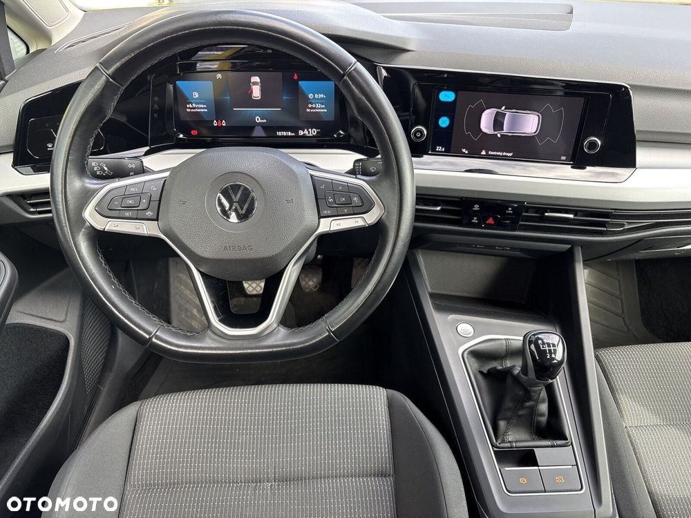 Volkswagen Golf - 11