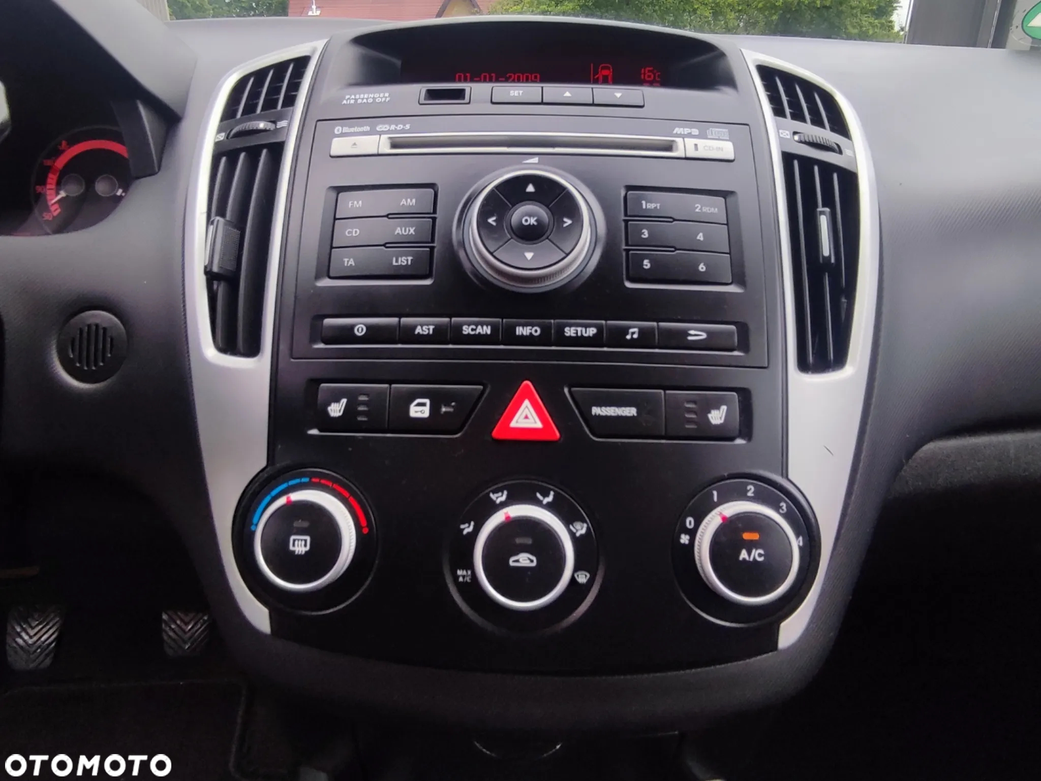 Kia Ceed 1.4 CVVT Attract - 20