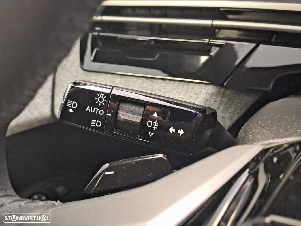 Peugeot 5008 1.2 Hybrid Allure e-DCS6 - 14