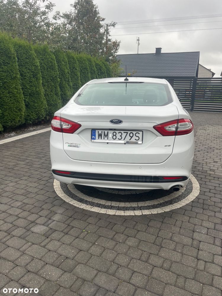 Ford Fusion - 7