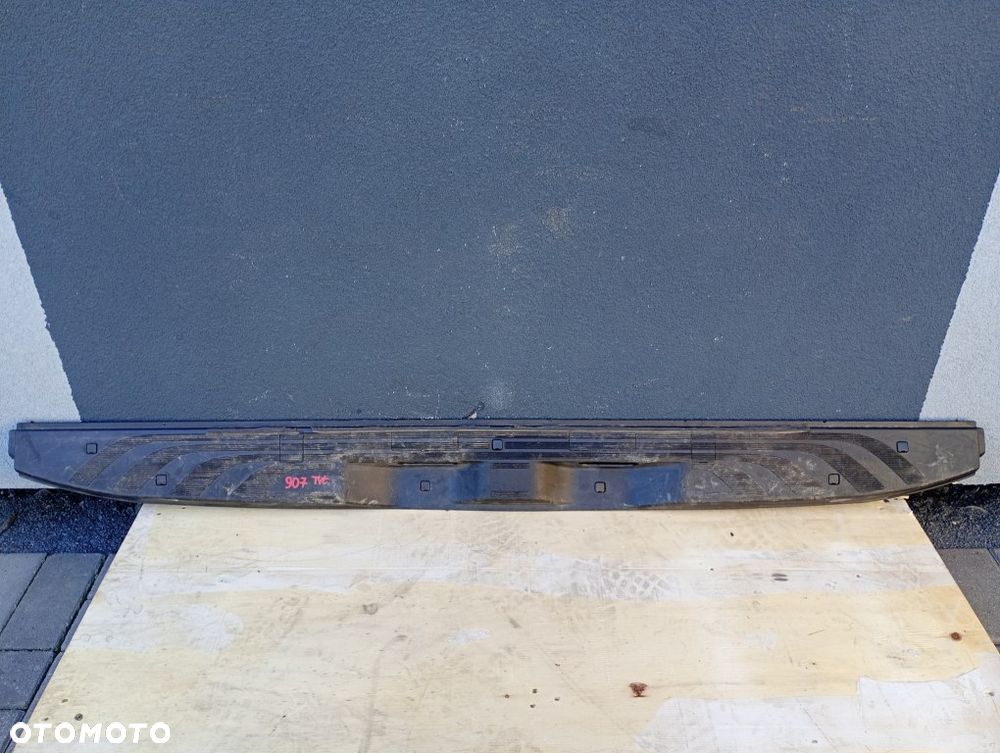 listwa osłona pasa tył tylna mercedes sprinter W907 A9106862600 - 1
