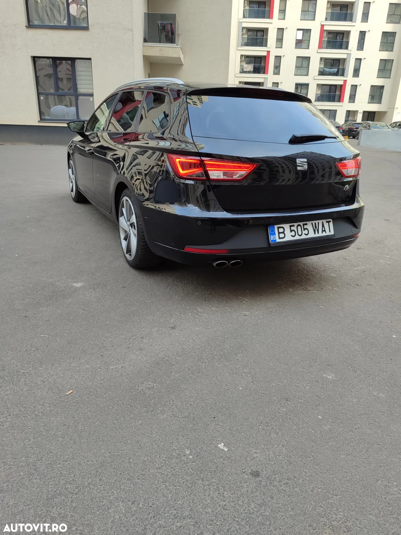 Seat Leon 2.0 TDI DPF Start&Stop DSG FR - 32