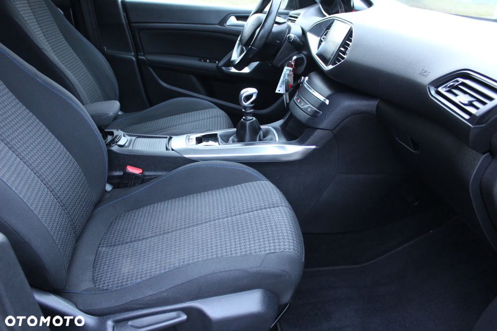 Peugeot 308 - 9
