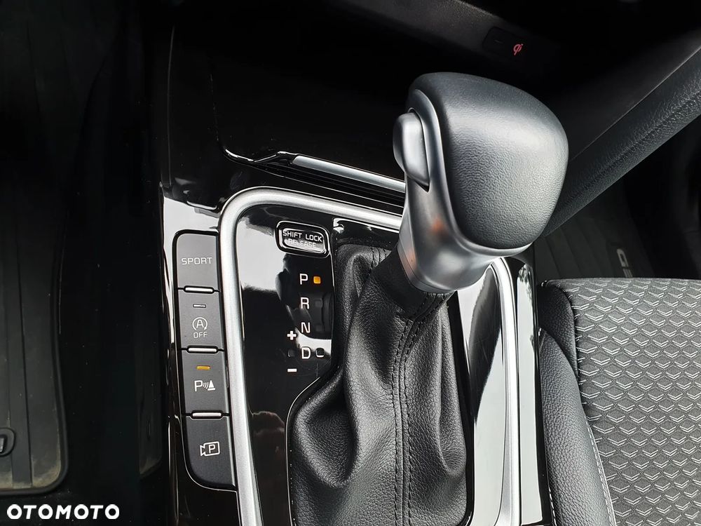 Kia XCeed 1.5 T-GDI Business Line DCT - 19