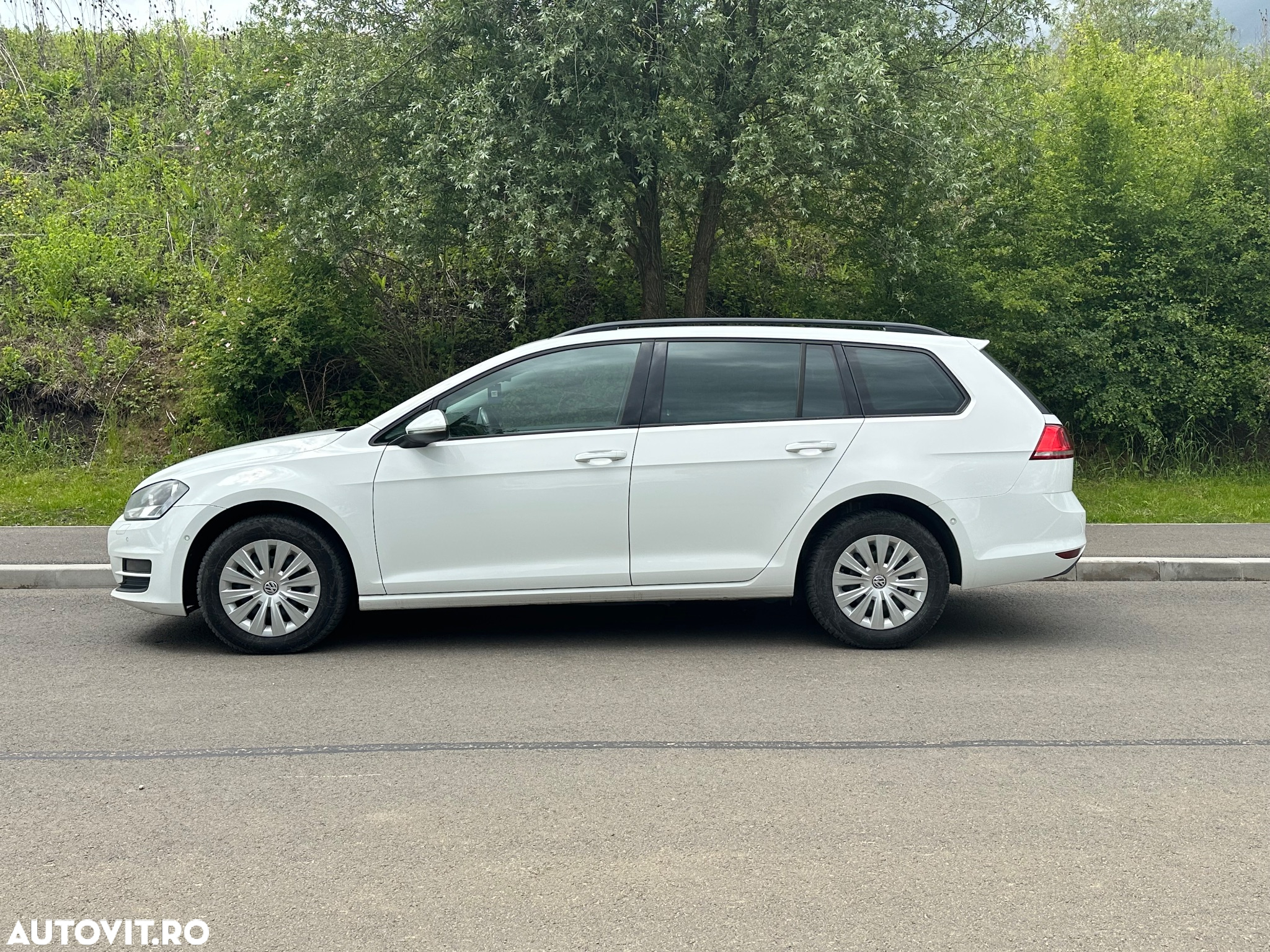 Volkswagen Golf 1.6 BlueTDI Comfortline - 5