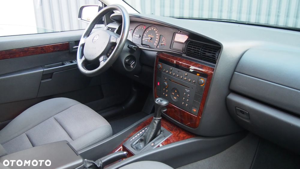 Opel Omega - 18