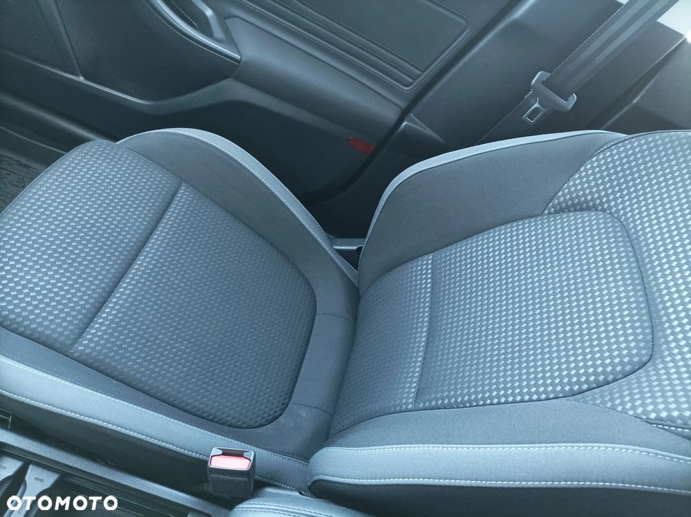 Ford Focus 1.0 EcoBoost mHEV Titanium - 26
