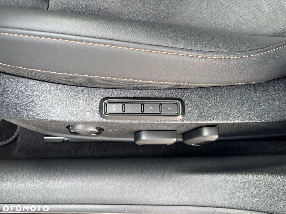Cupra Formentor 1.5 eTSI mHEV DSG - 15