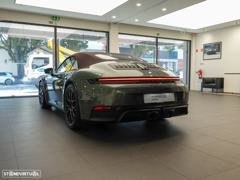 Porsche 911 (992) Carrera GTS - 3