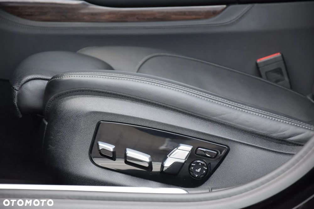 BMW Seria 7 750d xDrive - 19
