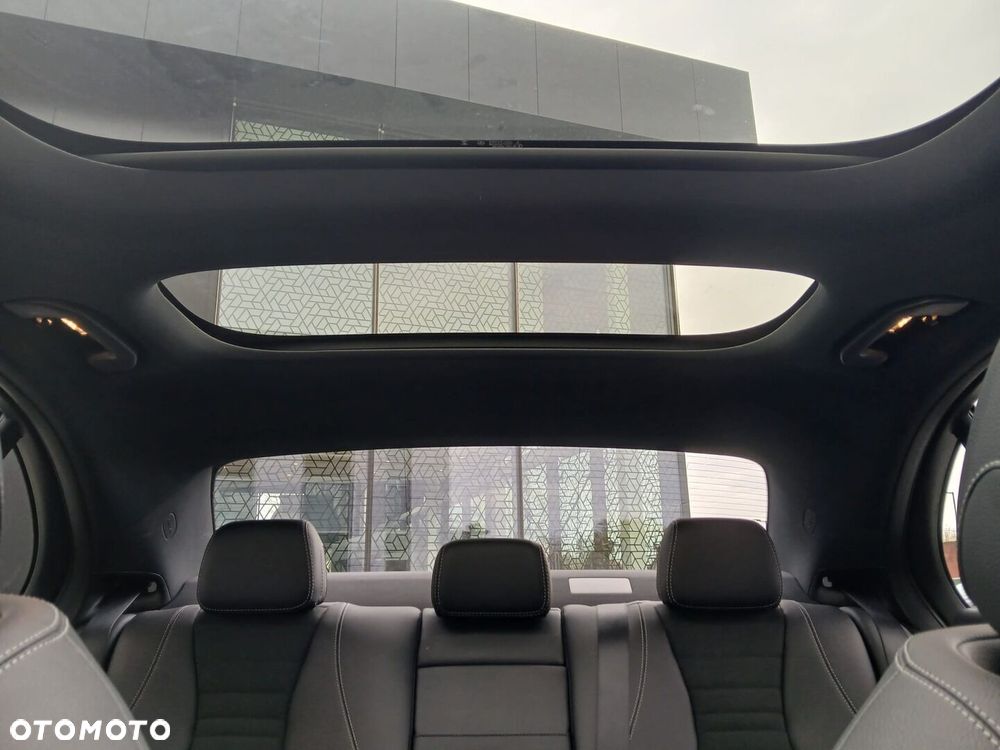 Mercedes-Benz Klasa E - 31