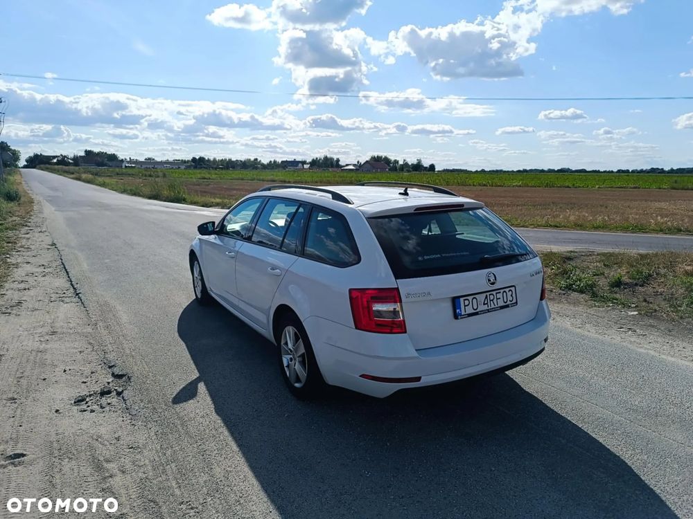 Skoda Octavia 1.5 TSI ACT Ambition - 8