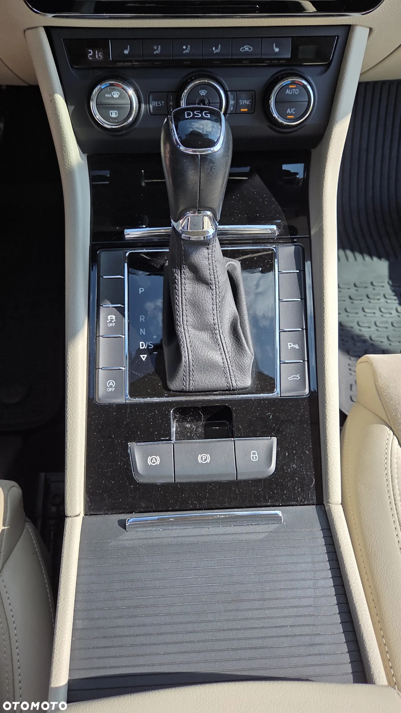 Skoda Superb 2.0 TSI Style DSG - 22