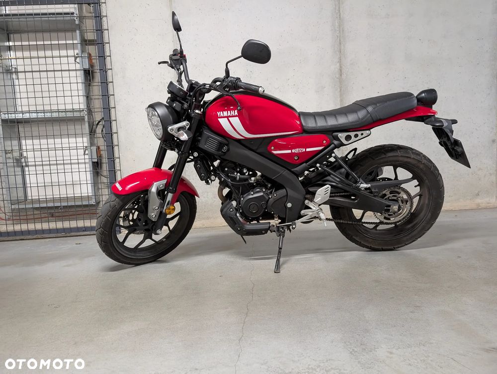 Yamaha XSR - 2
