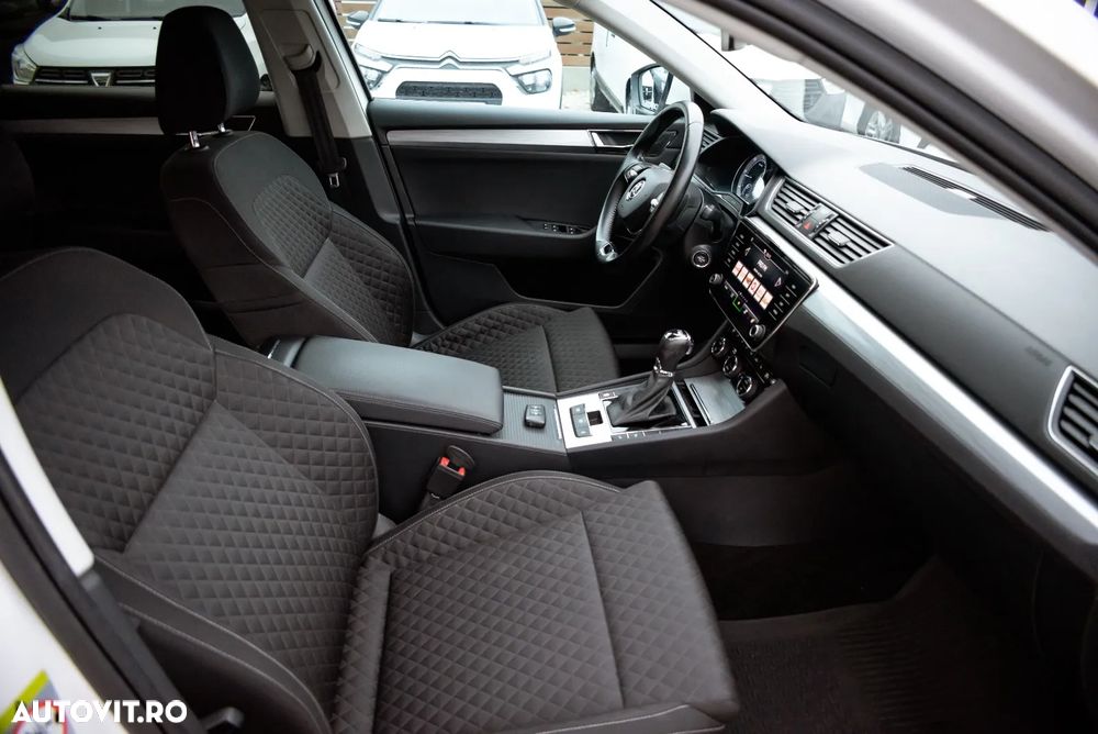 Skoda Superb 2.0 TDI DSG Style - 20