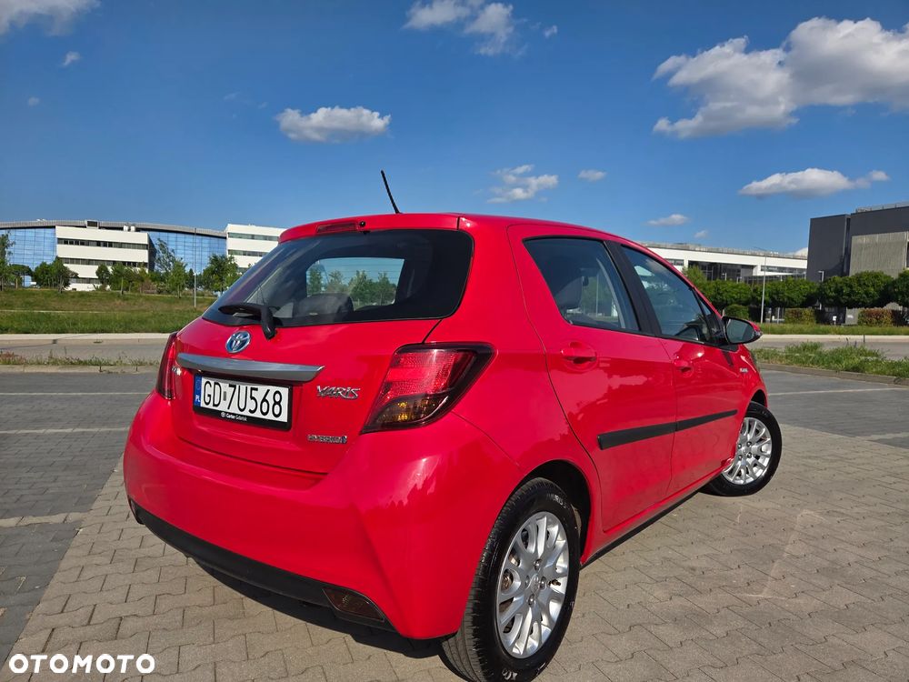 Toyota Yaris Hybrid 100 Premium EU6 - 8