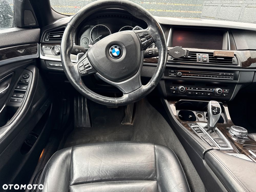 BMW Seria 5 535i xDrive Sport-Aut Modern Line - 15