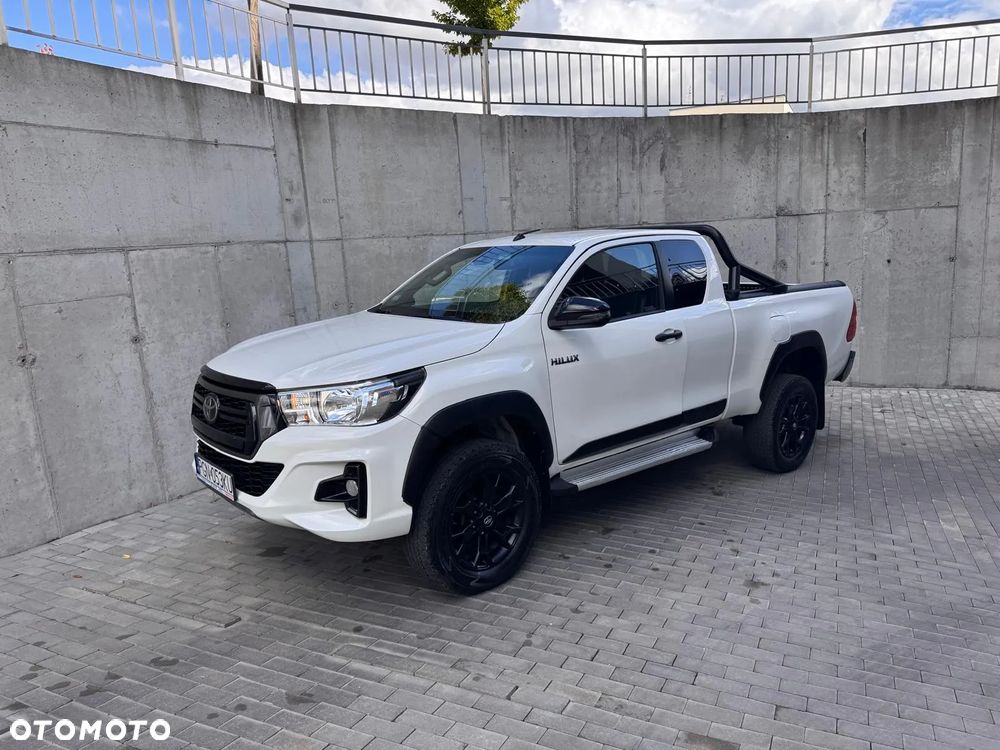 Toyota Hilux - 20