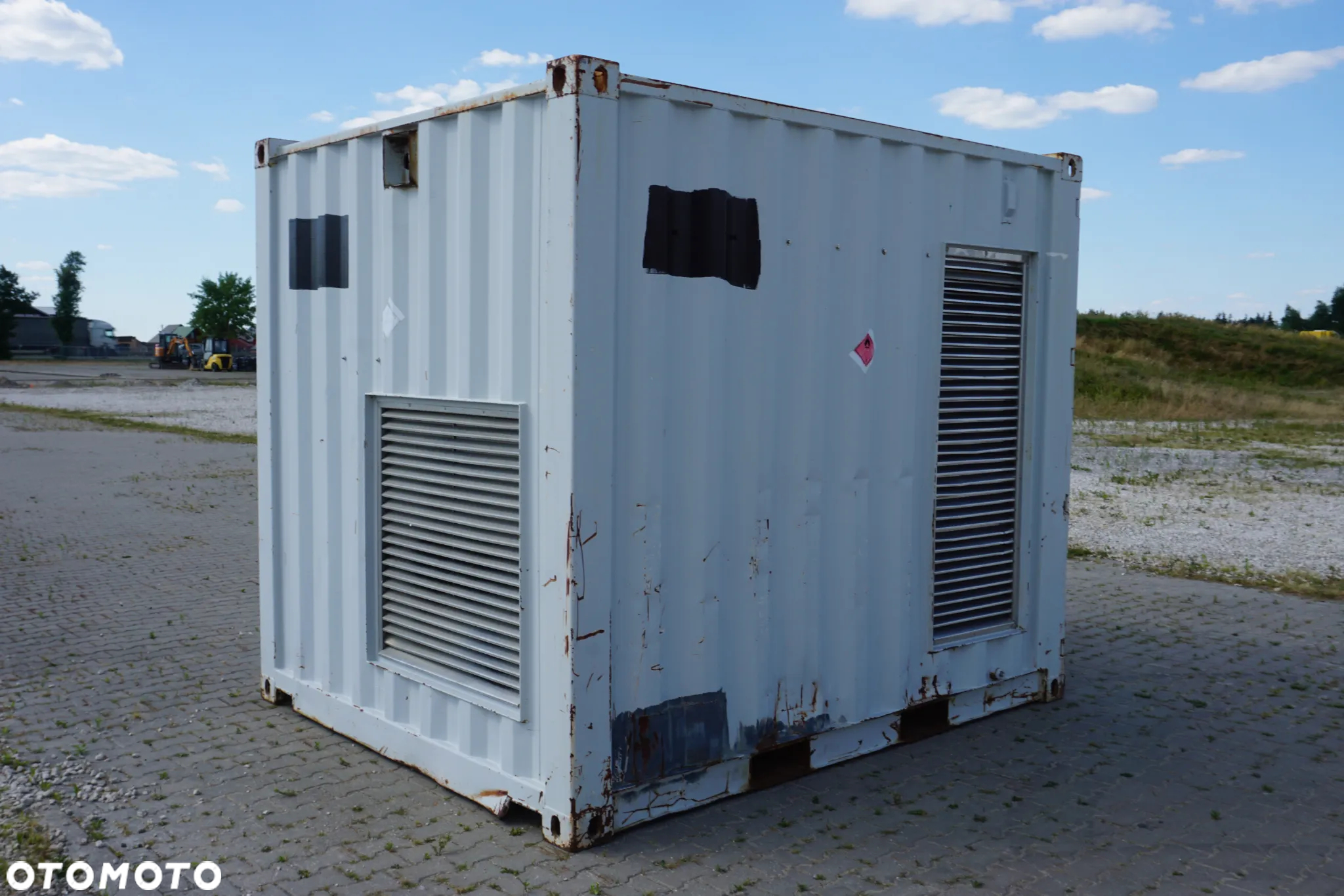 Pramac GESAN DP60  (Silnik: Perkins + Generator Leroy-Somer) 66KVA 52KW - 6