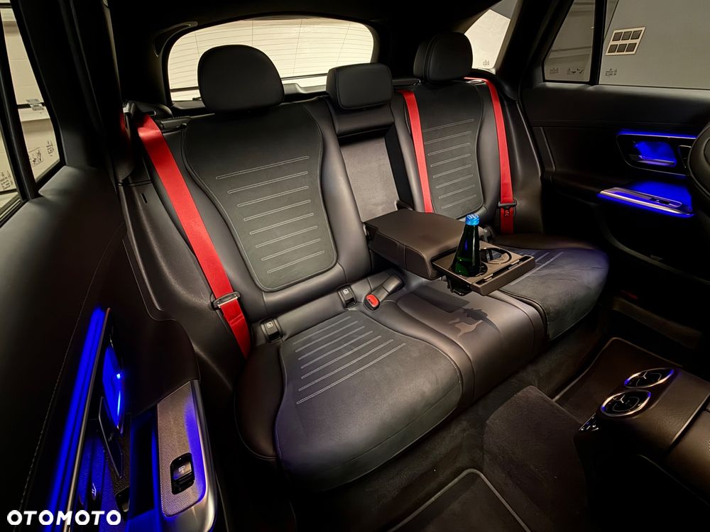 Mercedes-Benz GLC 300 4Matic 9G-TRONIC AMG Line - 6