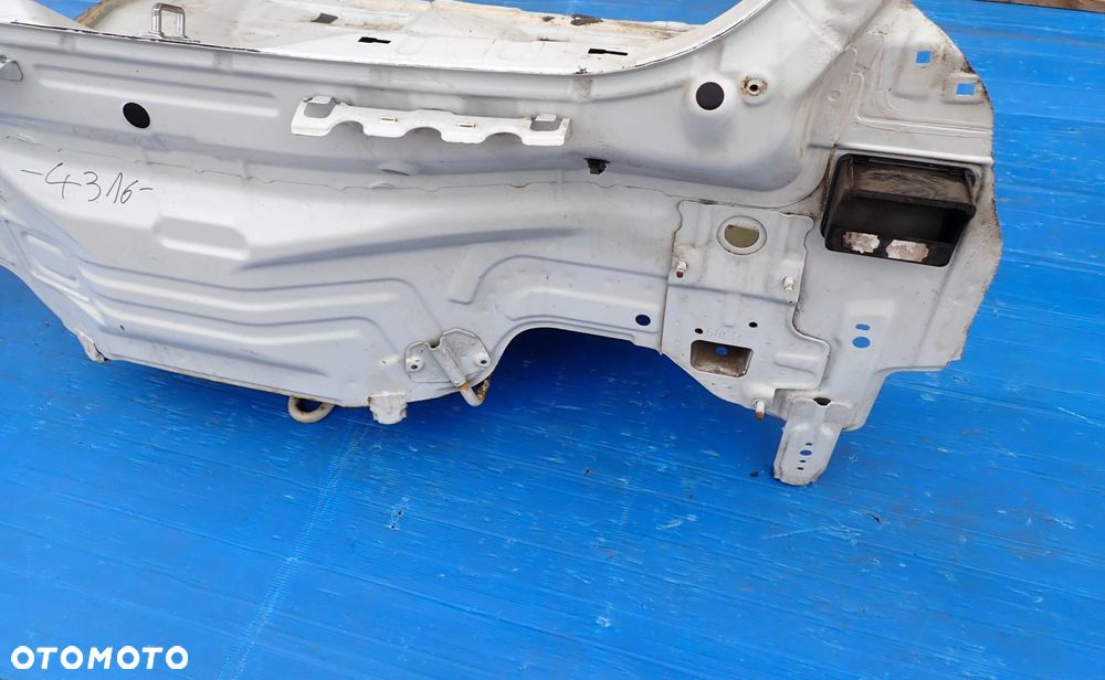 SUZUKI SWIFT MK7 5d 10- MK7 PAS TYLNY Z WANNĄ ZNL - 4