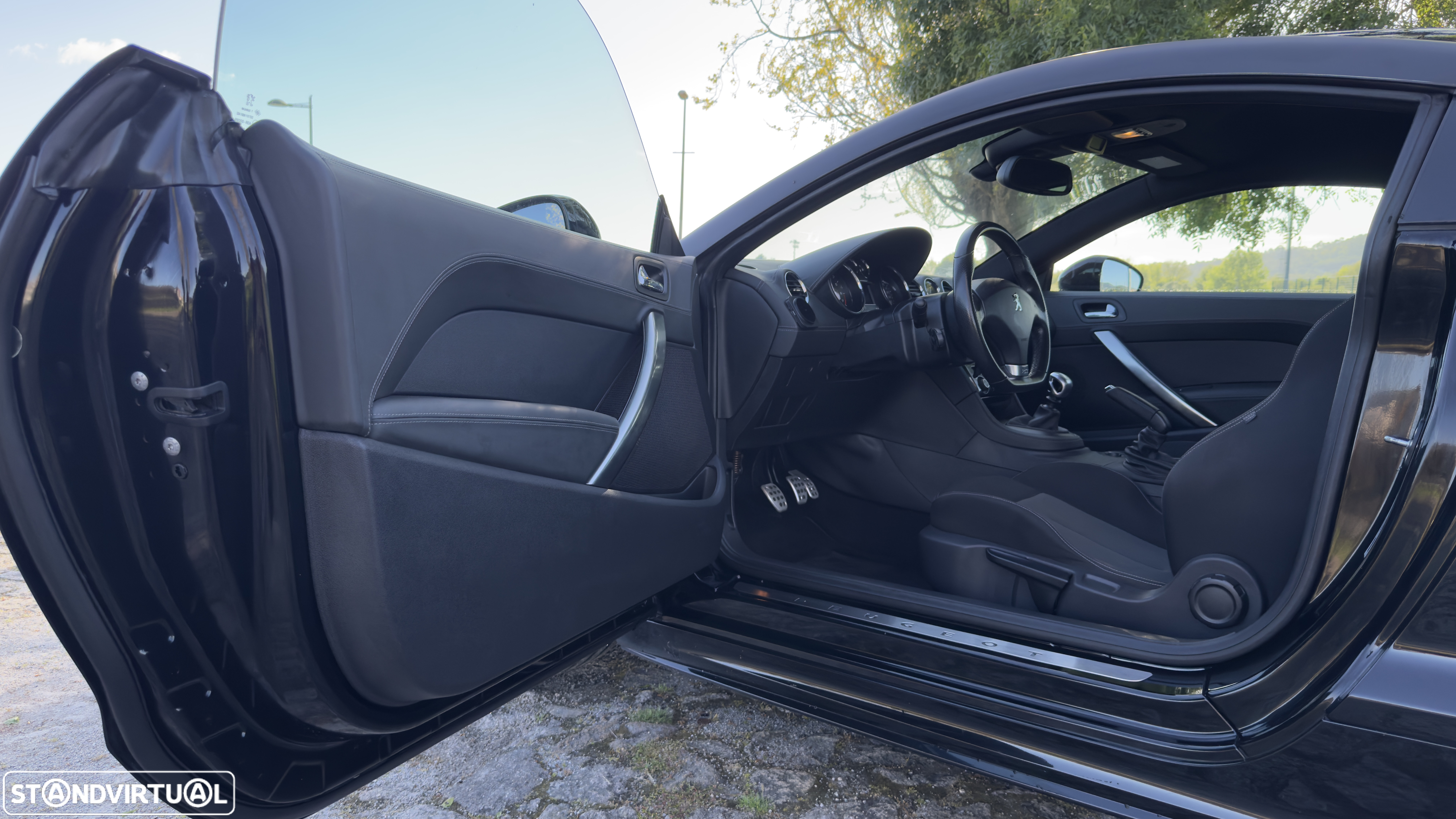Peugeot RCZ 1.6 200 THP - 16
