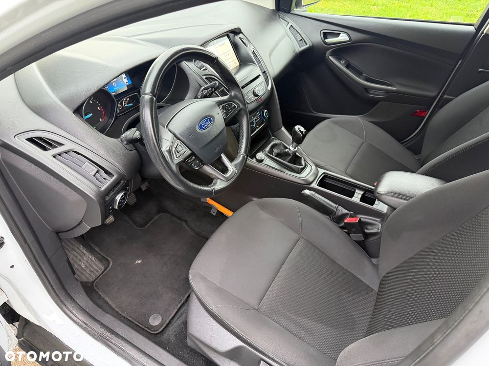 Ford Focus 1.5 TDCi SYNC Edition ASS - 8