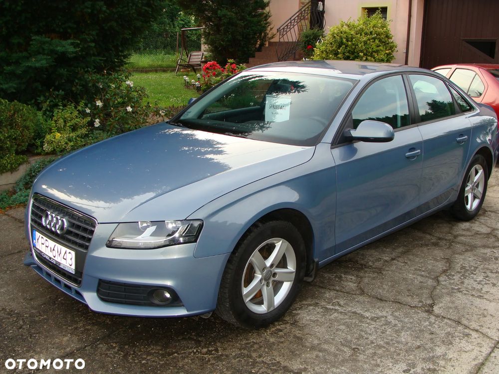 Audi A4 Limousine - 5