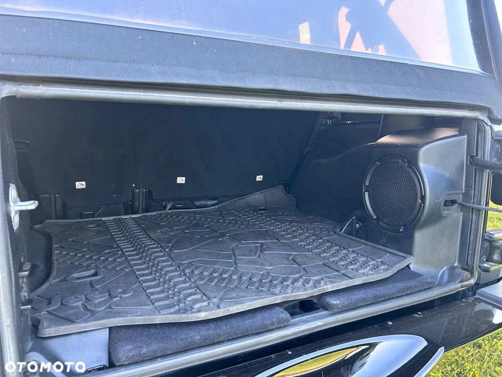Jeep Wrangler 3.6 Unlim Sahara - 12