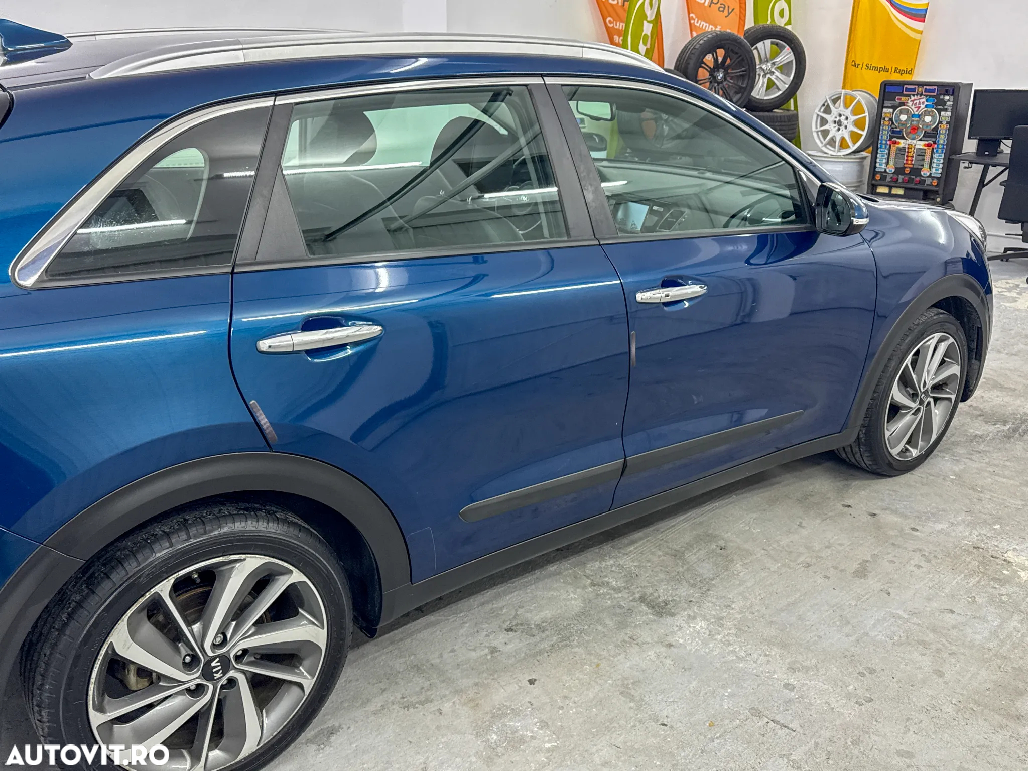 Kia Niro 1.6 GDI 6DCT HEV Premium - 30