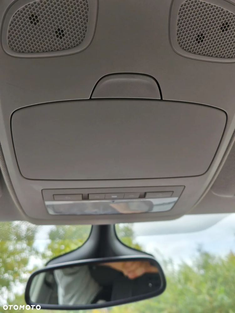 Opel Zafira - 17