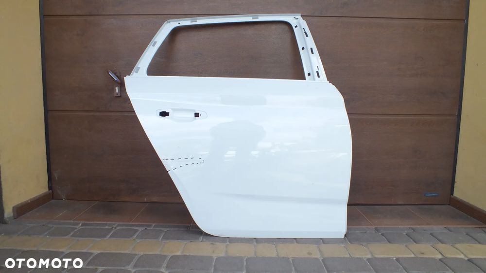 Drzwi tylne prawe Skoda Fabia III kombi - 1