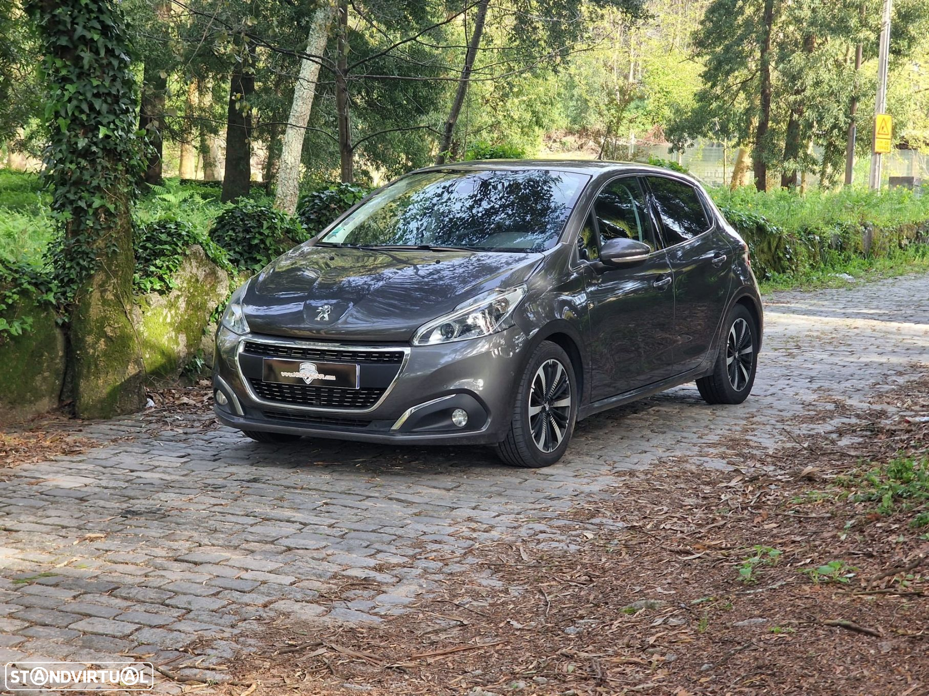 Peugeot 208 PureTech 82 Start & Stop Allure - 15