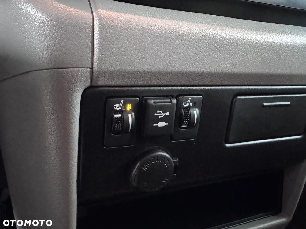 Toyota Sienna 3.5 V6 - 17