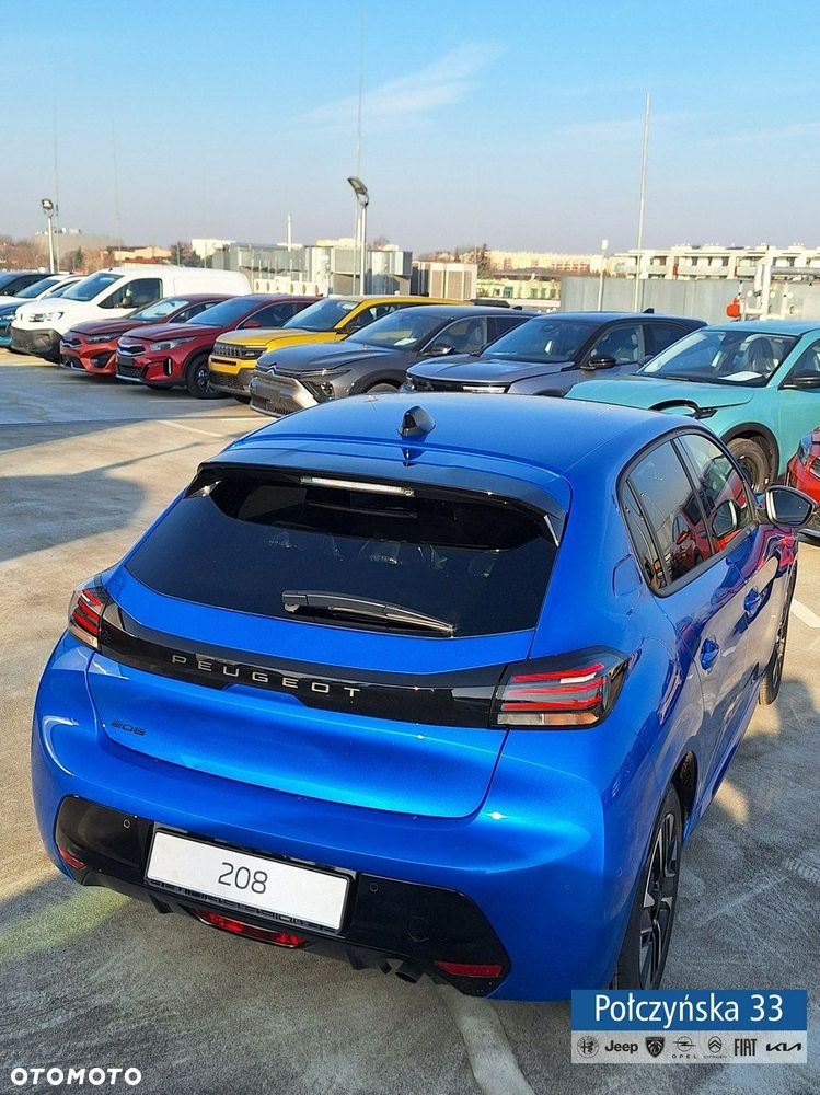 Peugeot 208 - 12