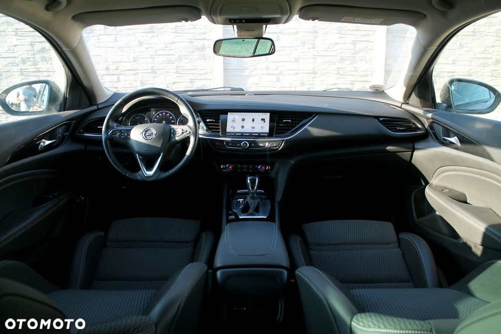 Opel Insignia - 8