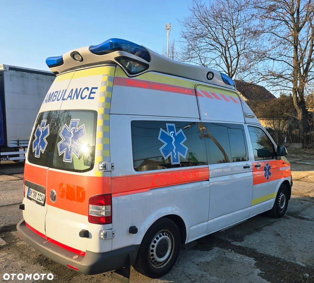 Volkswagen Transporter 2.0 TDi Karetka Ambulans Ferno - 11