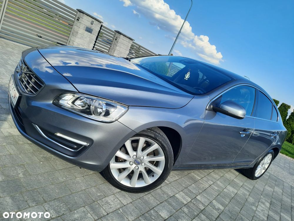 Volvo S60 D2 Summum - 4